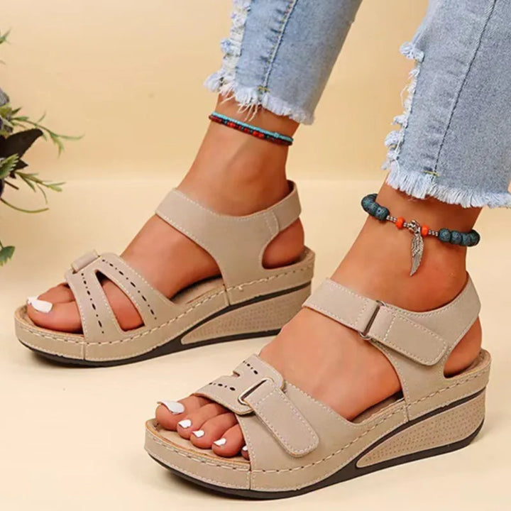 CHLOE'S™ Elegant Cushioned Sandals